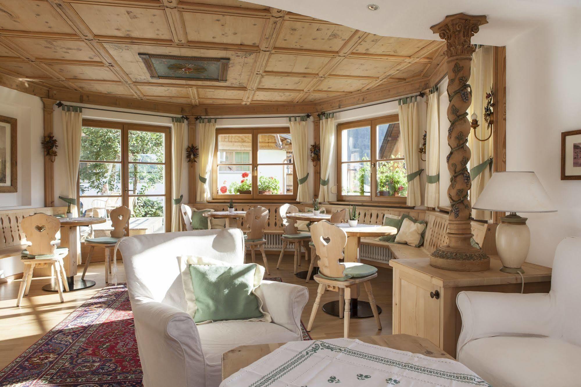 Dependance Hotel Mareo Dolomites San Vigilio Di Marebbe Exterior foto